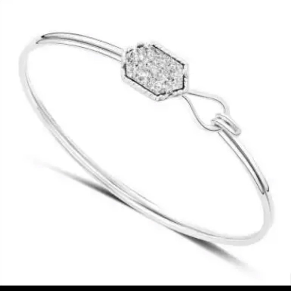 Druzy Clasp Bracelet 🖤